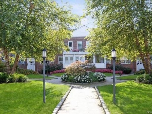 1385 Broadway, Unit A33, Hewlett, NY 11557