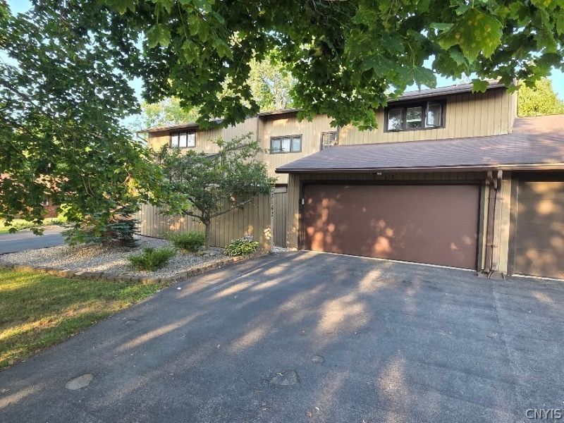 3162 Burrwood Drive, Baldwinsville, NY 13027 Main Photo