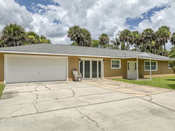 215 Pelican Drive, Melbourne Beach, FL 32951