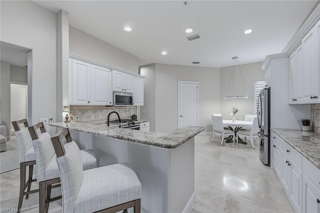 3053 Aviamar Cir , Unit 203, Naples, FL 34114 Photo