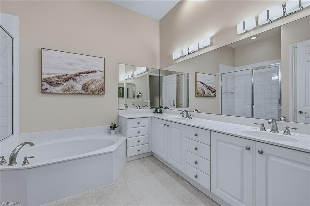 3053 Aviamar Cir , Unit 203, Naples, FL 34114 Photo