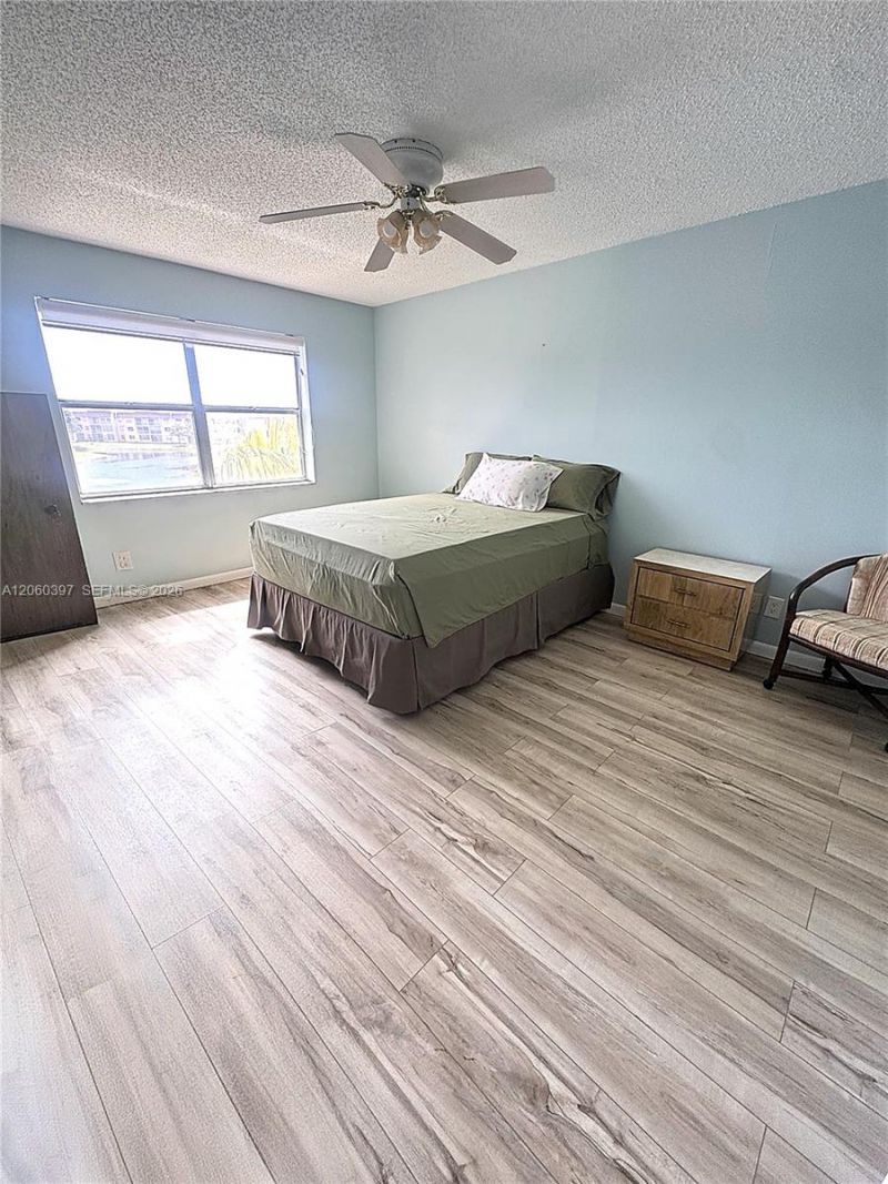 9580 Sunrise Lakes Blvd, Unit 304, Sunrise, FL 33322 Photo