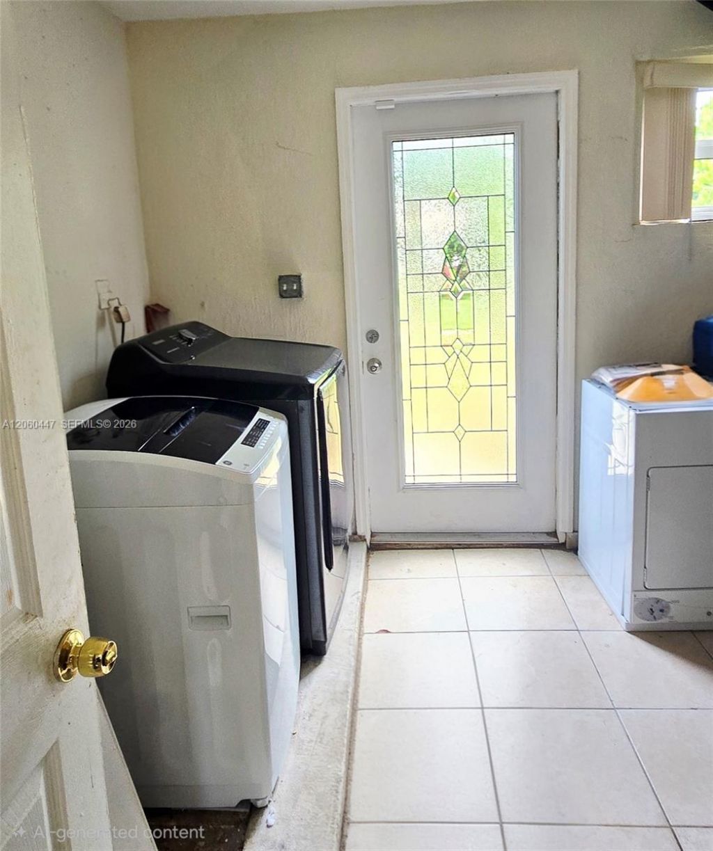935 NE 149th St , Miami, FL 33161 Photo