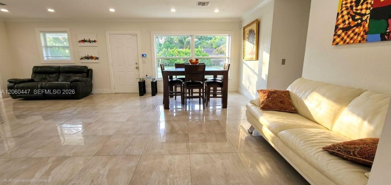 935 NE 149th St , Miami, FL 33161 Photo