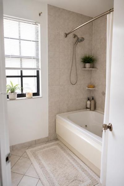8951 W Sunrise Blvd , Plantation, FL 33322 Photo
