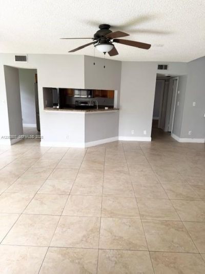 8951 W Sunrise Blvd , Plantation, FL 33322 Photo