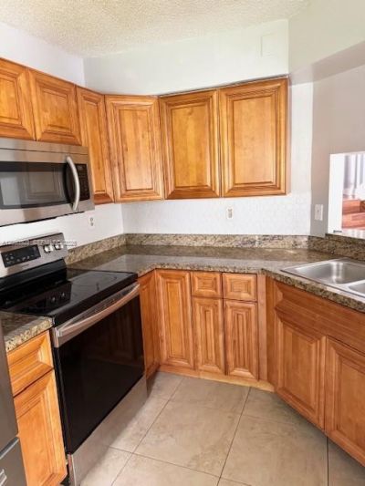 8951 W Sunrise Blvd , Plantation, FL 33322 Photo
