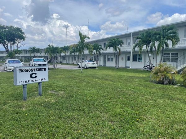 165 NE 203rd Ter, Unit 26, Miami Gardens, FL 33179