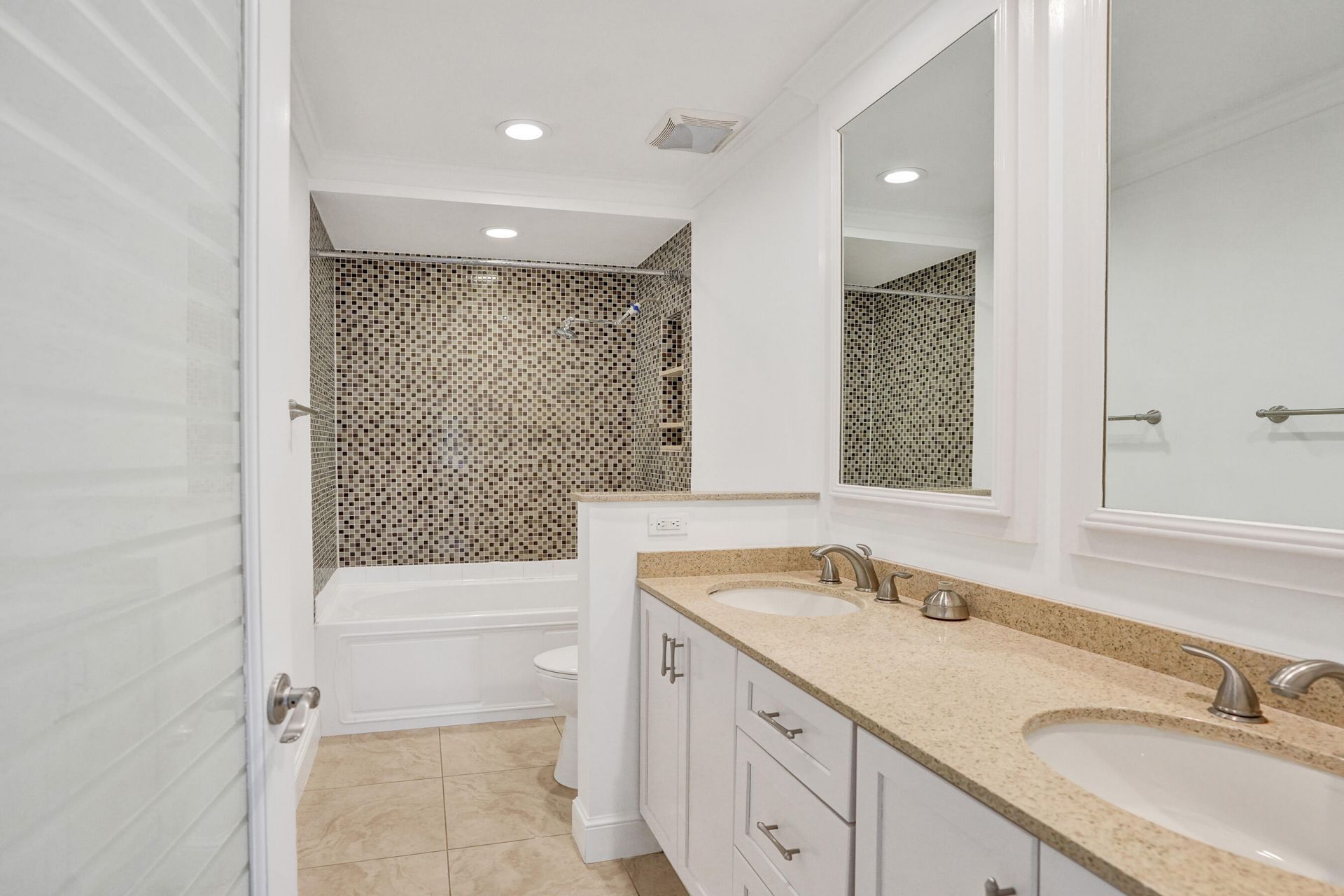 1330 NW 13th Street, Unit 3, Boca Raton, FL 33486 Photo