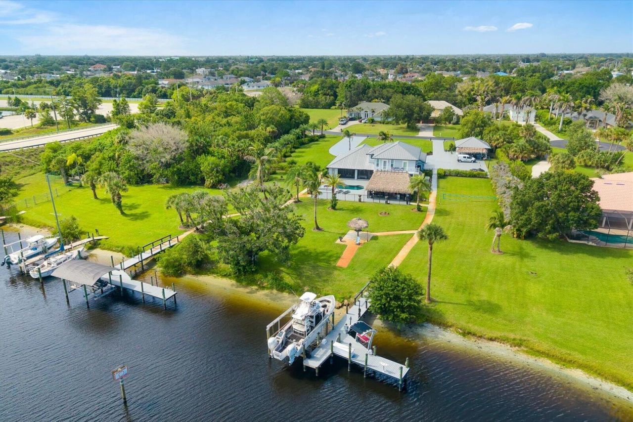 470 SE Pine Road, Port Saint Lucie, FL 34984 Photo
