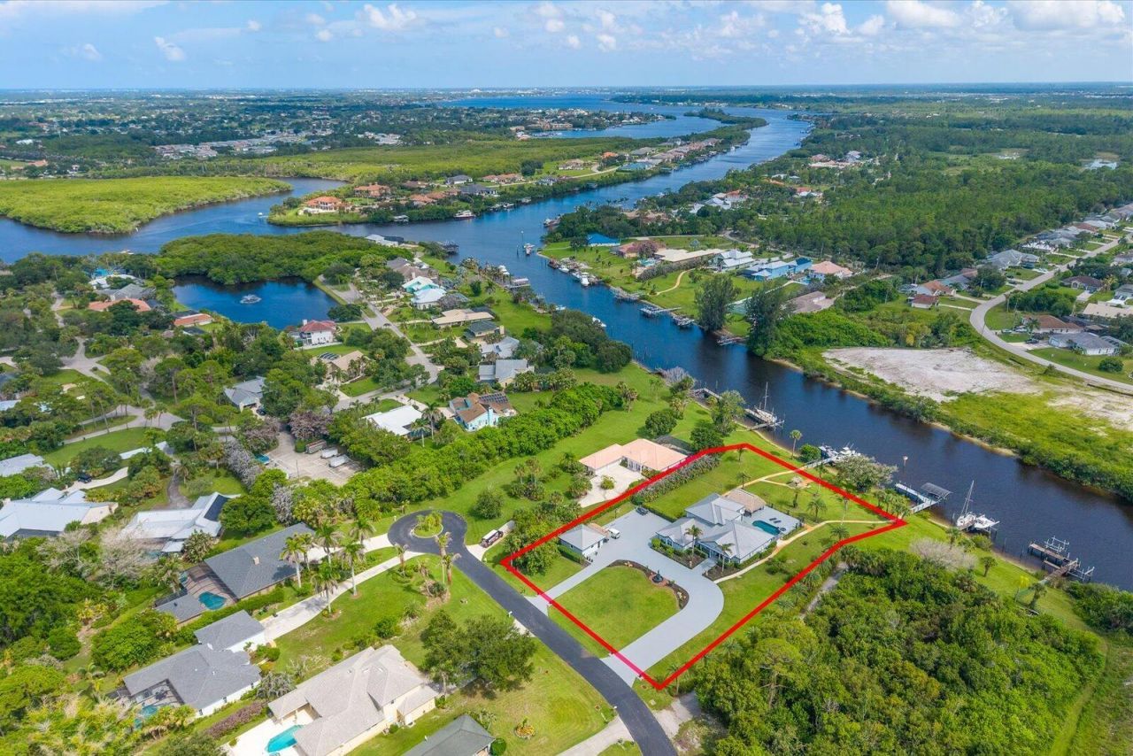 470 SE Pine Road, Port Saint Lucie, FL 34984 Photo