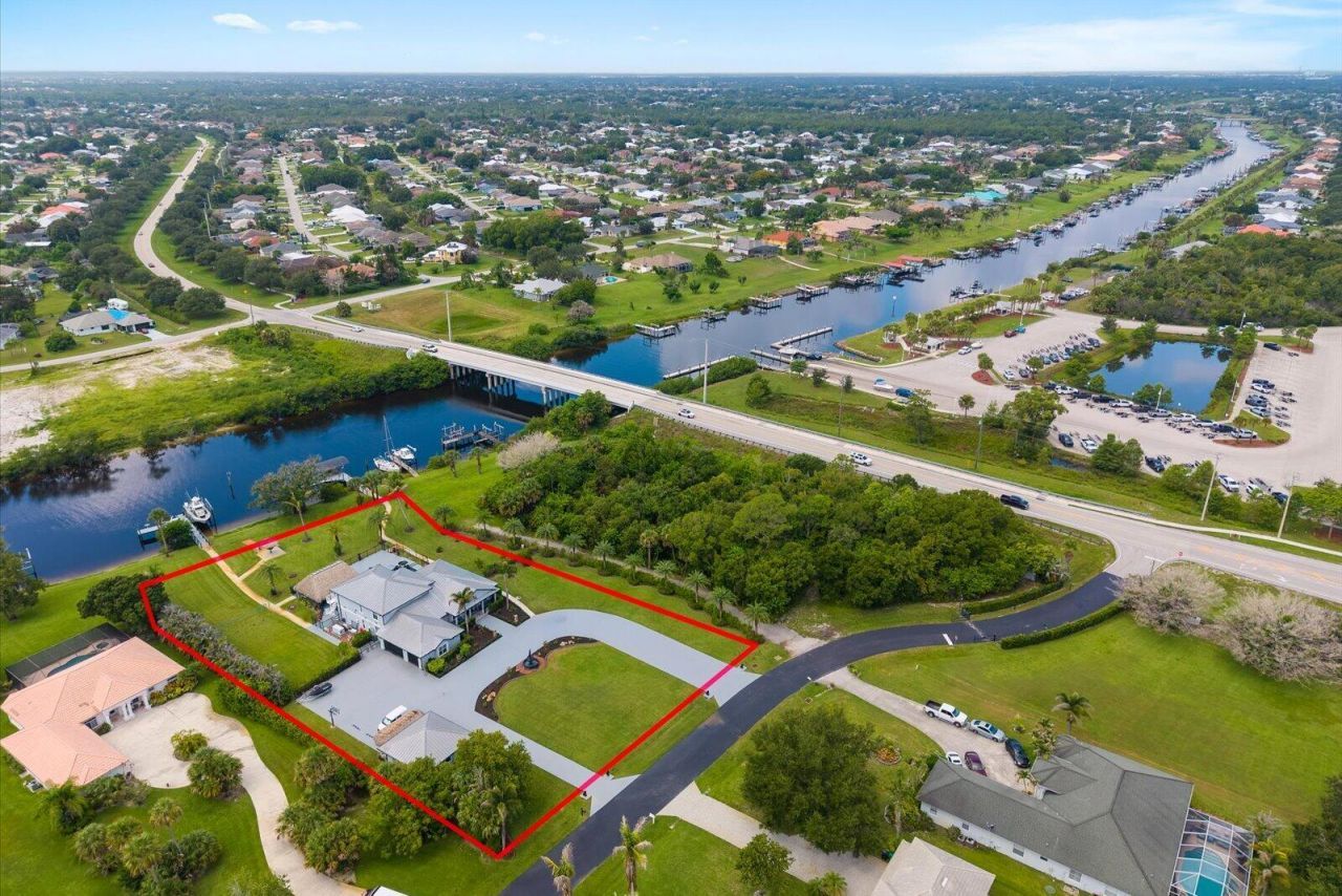 470 SE Pine Road, Port Saint Lucie, FL 34984 Photo