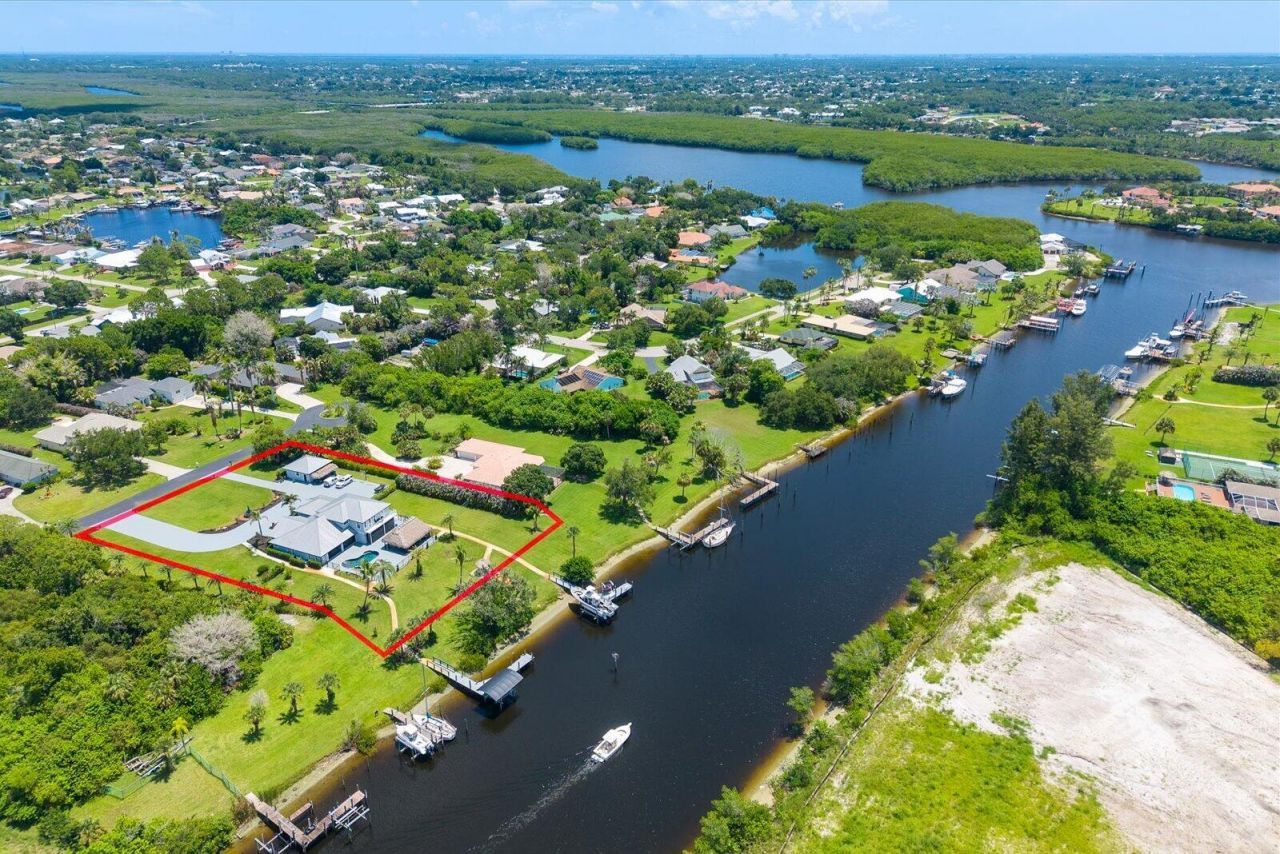 470 SE Pine Road, Port Saint Lucie, FL 34984 Photo