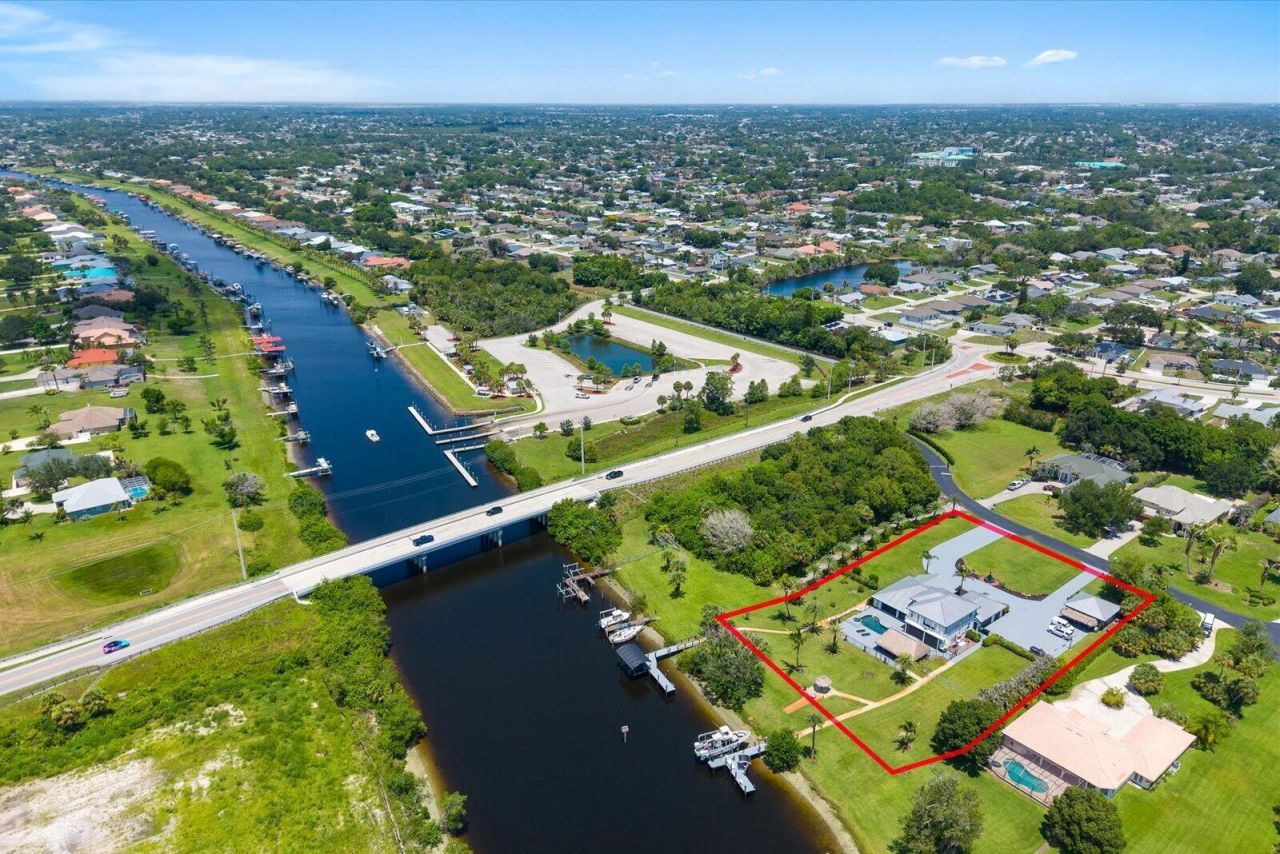 470 SE Pine Road, Port Saint Lucie, FL 34984 Photo