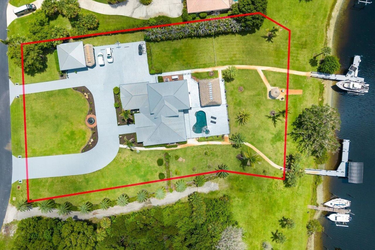 470 SE Pine Road, Port Saint Lucie, FL 34984 Photo