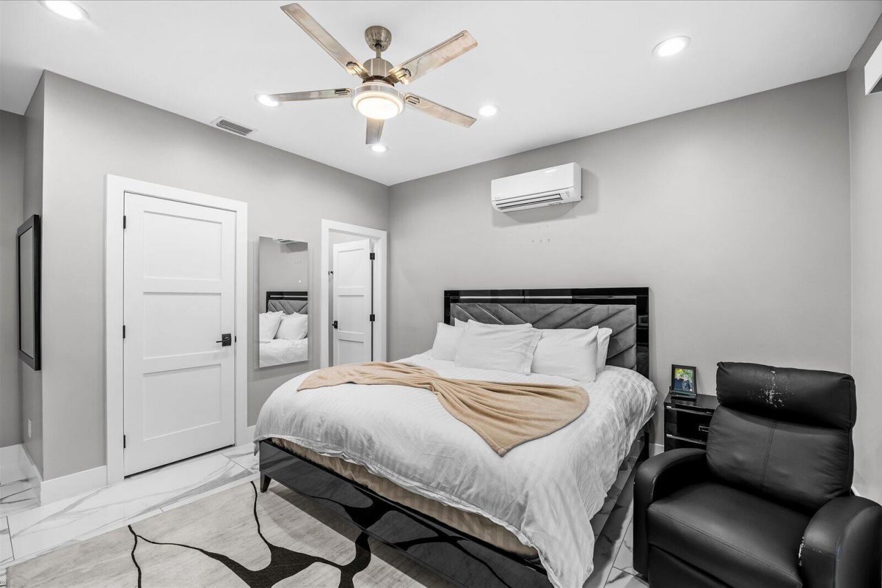 470 SE Pine Road, Port Saint Lucie, FL 34984 Photo