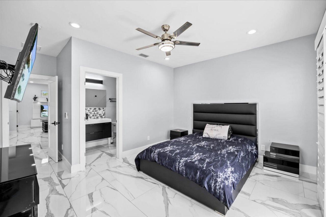 470 SE Pine Road, Port Saint Lucie, FL 34984 Photo