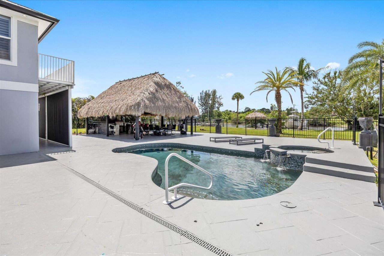 470 SE Pine Road, Port Saint Lucie, FL 34984 Photo