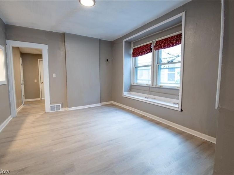 1373 E 89th Street , Cleveland, OH 44106 Photo 8