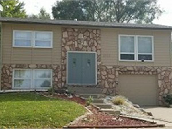 2716 S Helen, Sioux City, IA 51106