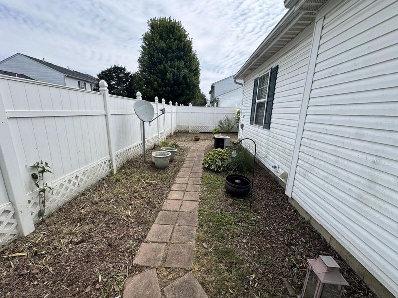 6676 Lagrange Drive, Unit 46E, Canal Winchester, OH 43110 Photo 18