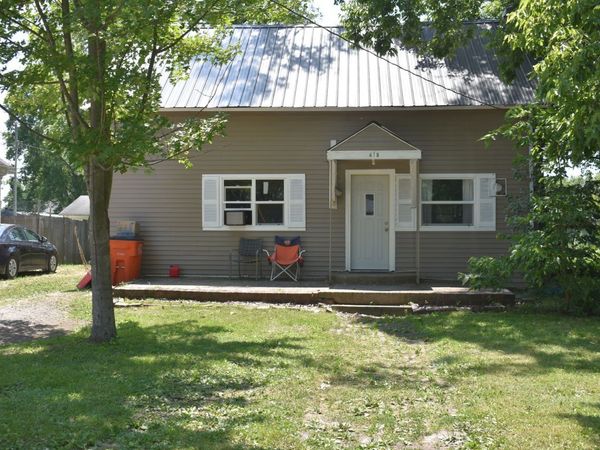 415 W Main , Arcola, IL 61910