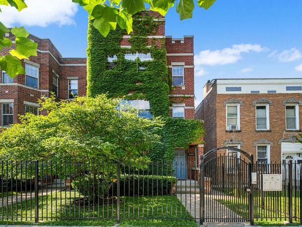 2909 W Fulton Street , Unit 1, Chicago, IL 60612