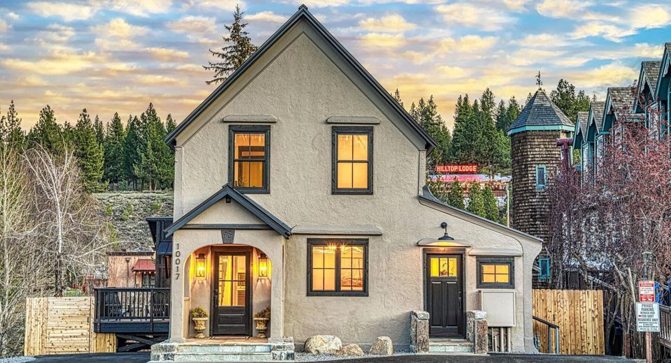 10017 East River Street, Truckee, CA 96161 Photo