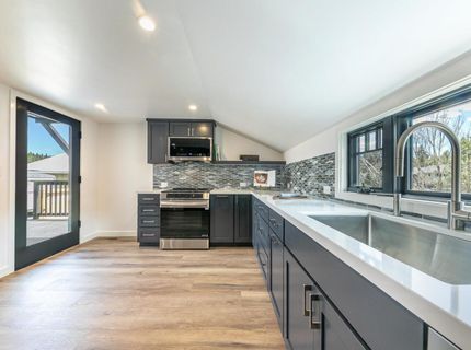 10017 East River Street, Truckee, CA 96161 Photo