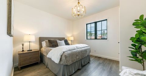 10017 East River Street, Truckee, CA 96161 Photo