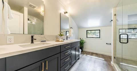 10017 East River Street, Truckee, CA 96161 Photo