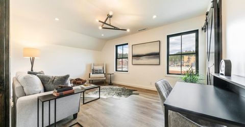 10017 East River Street, Truckee, CA 96161 Photo