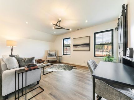 10017 East River Street, Truckee, CA 96161 Photo