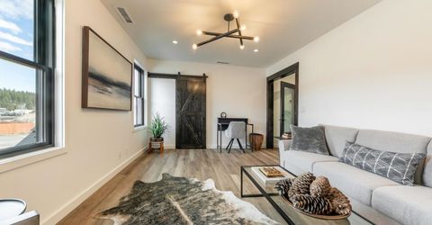 10017 East River Street, Truckee, CA 96161 Photo