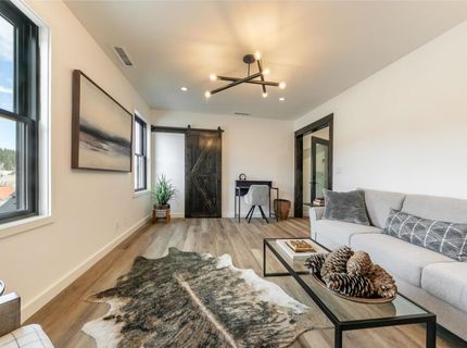 10017 East River Street, Truckee, CA 96161 Photo