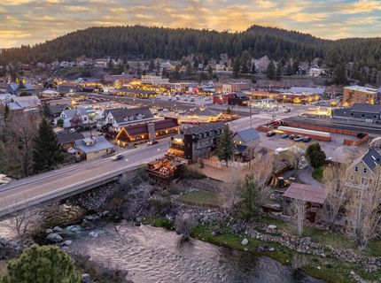 10017 East River Street, Truckee, CA 96161 Photo