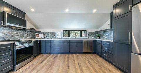 10017 East River Street, Truckee, CA 96161 Photo