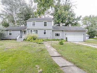 9221 Mandell Road, Perrysburg, OH 43551