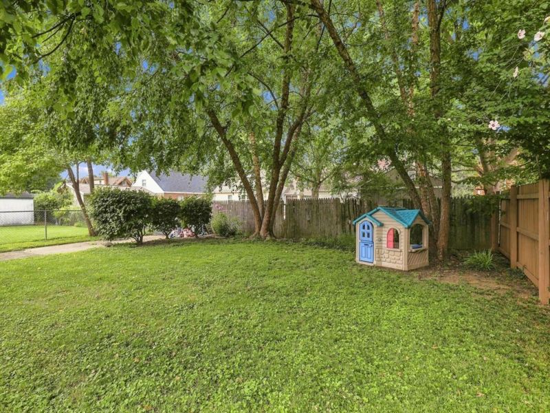 7117 Delaware Avenue, Deer Park, OH 45236 Photo 35