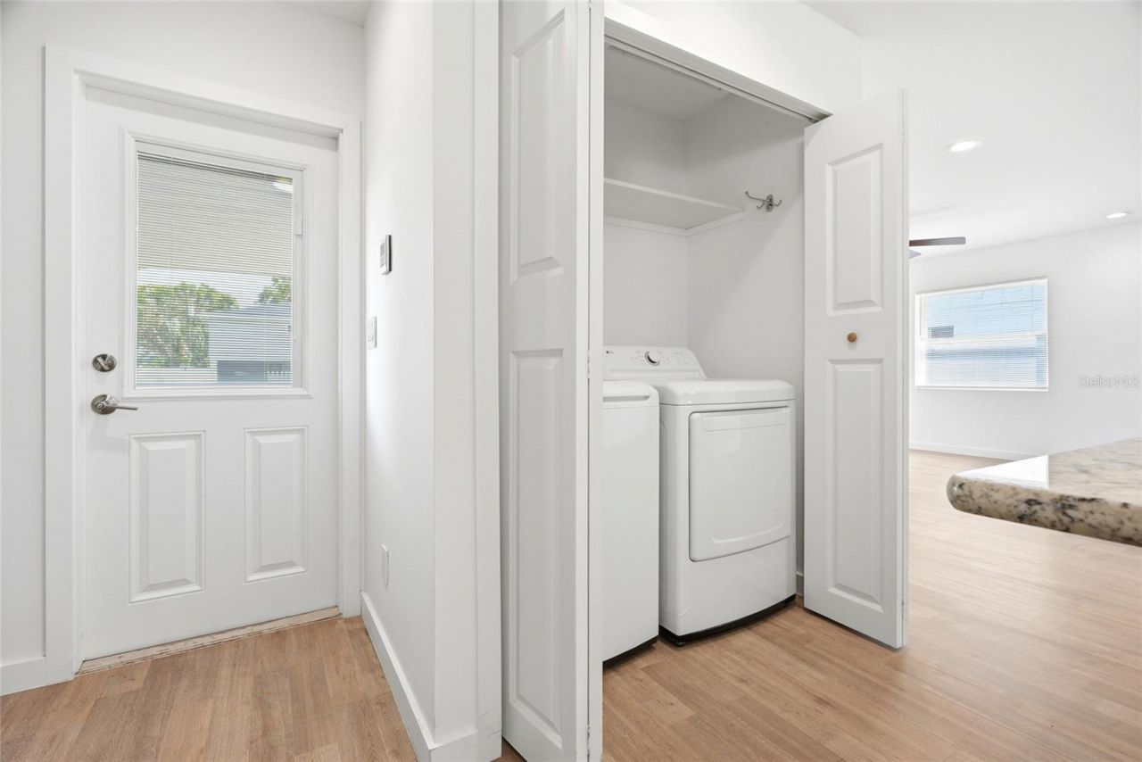 1867 Michigan Avenue Ne, Saint Petersburg, FL 33703 Photo