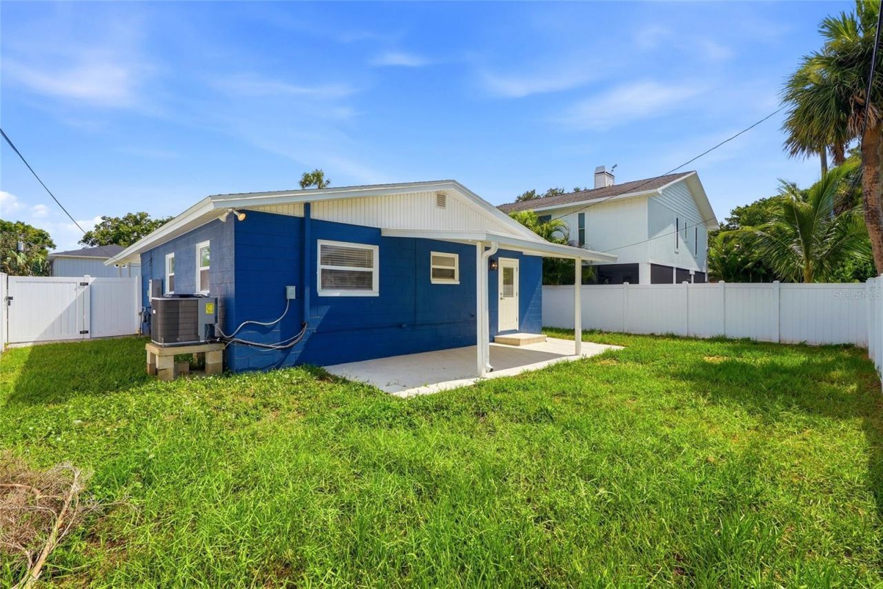 1867 Michigan Avenue Ne, Saint Petersburg, FL 33703 Photo
