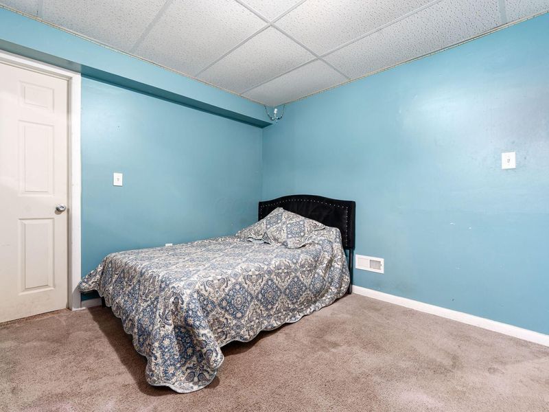 2868 Blue Moon Drive, Columbus, OH 43232 Photo 45