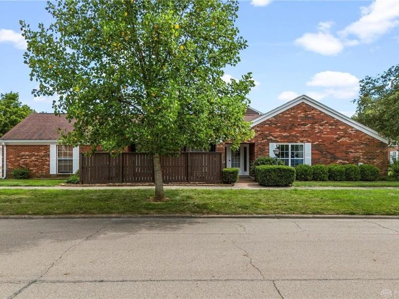 2222 Barclay Court, Fairborn, OH 45324 Photo 1