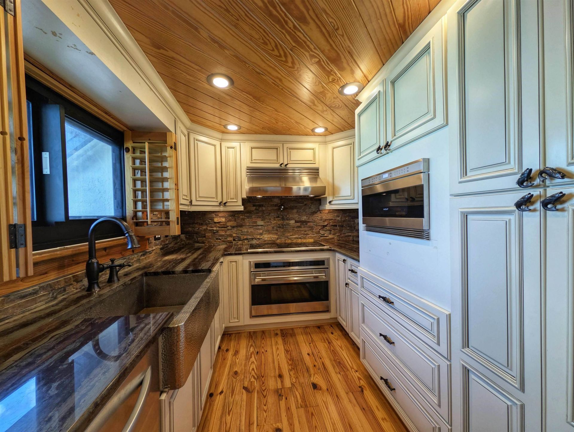 1398 Basin Terrace  Photo 13