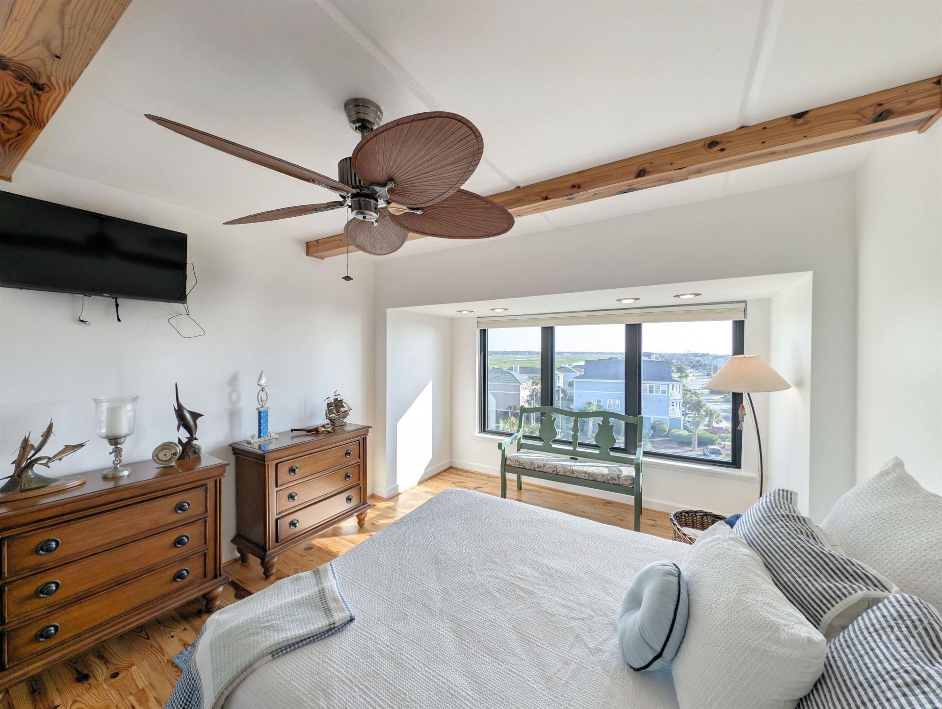1398 Basin Terrace  Photo 17