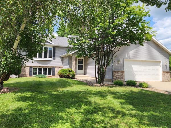 4608 Canterbury Court NW, Rochester, MN 55901
