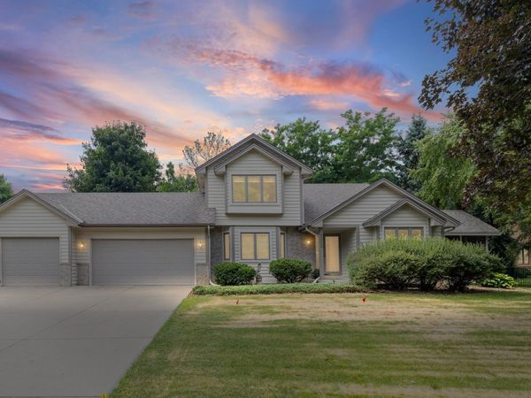 8925 Ashley Terrace, Brooklyn Park, MN 55443