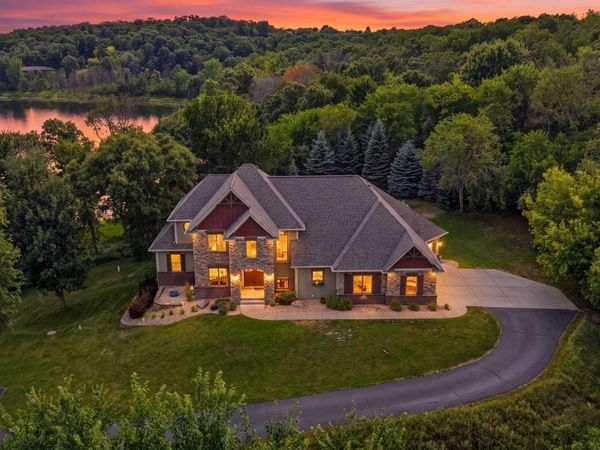 905 Highlander Trail , Hudson, WI 54016
