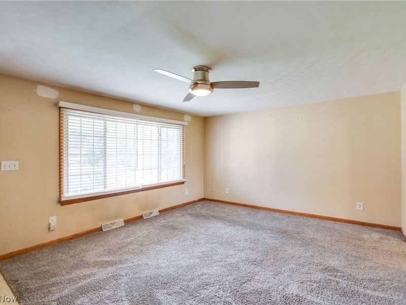 1402 Brookwood Drive, Mogadore, OH 44260 Photo 3