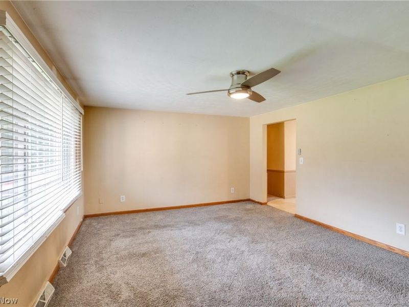 1402 Brookwood Drive, Mogadore, OH 44260 Photo 4